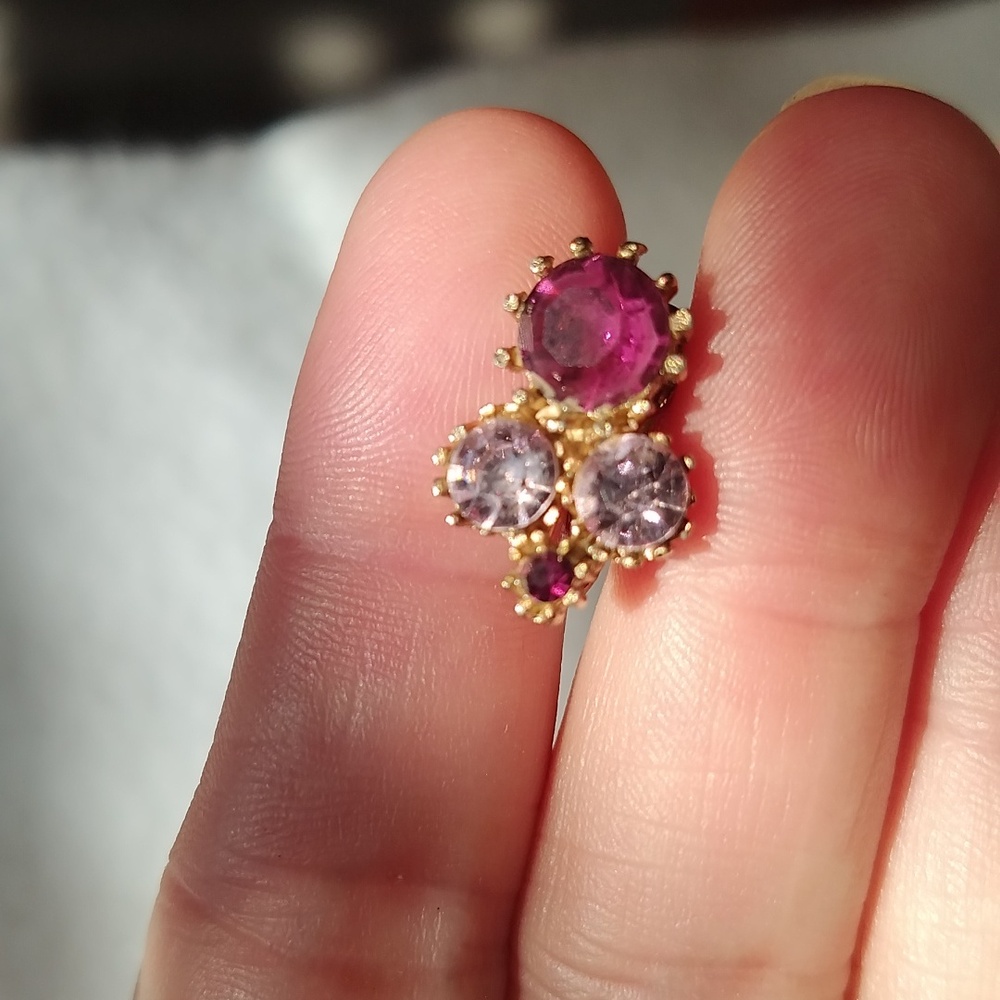 Vintage Dark Purple and lavender European Glass clip on earrings with gold tone - Picture 2 of 7
